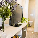 Veig Palace Apartamento *